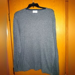 Men's size XXL,  Old Navy grey crew neck sweater